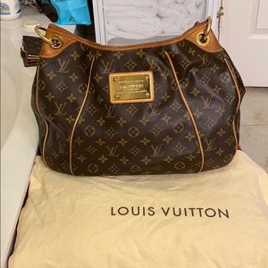 Louis Vuitton Purse